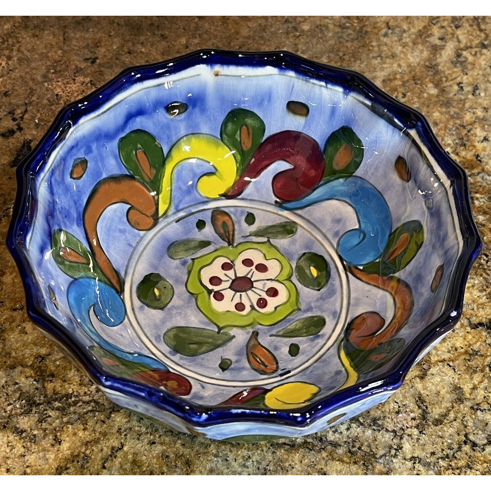Talavera‎ Bowl 7 Inch Pottery Colorful Scalloped Decorative Mexico Folk Art